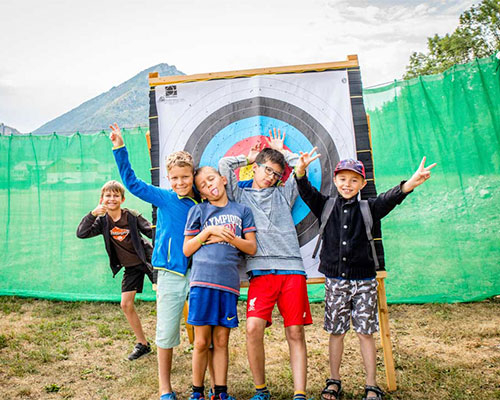 Camping Castellane 4 étoiles avec aire de jeux pour enfants