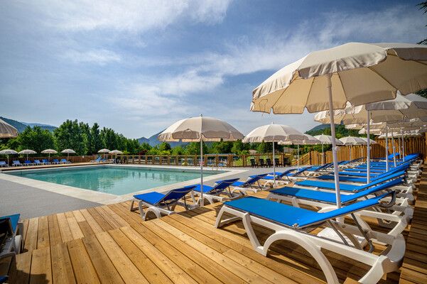 camping gorges du verdon avec parc aquatique solarium