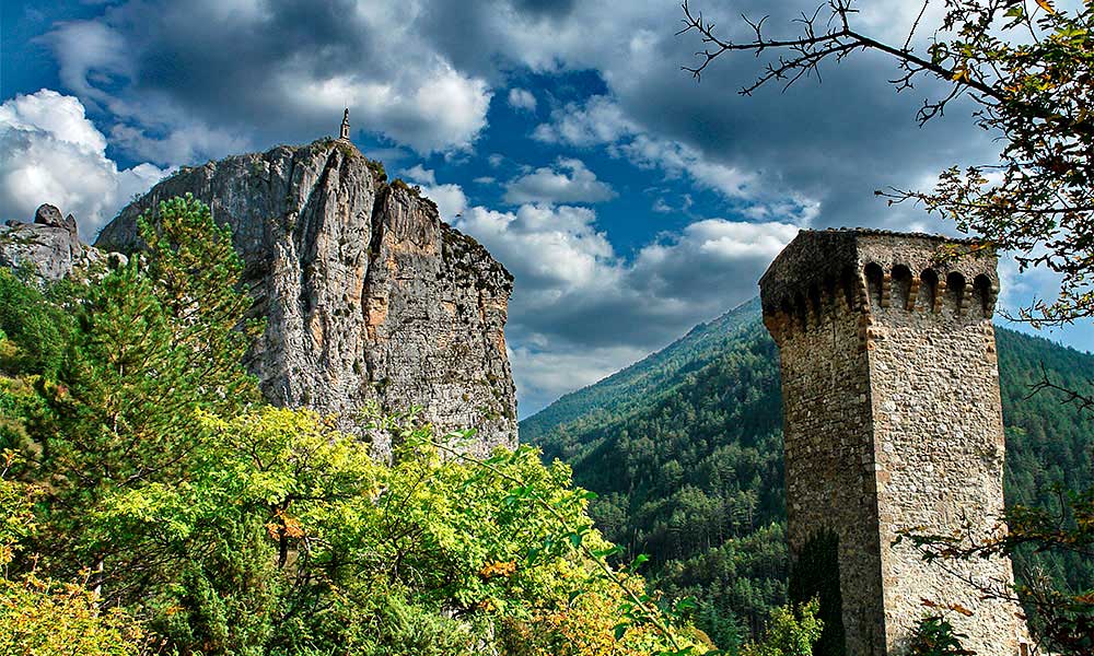 tourisme verdon castellane roc de castellane